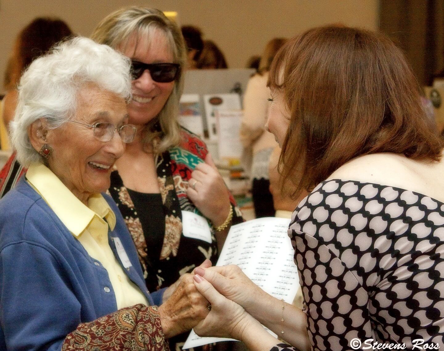 Happiness to See Each Other